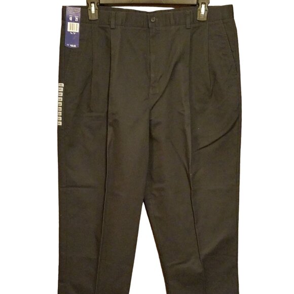 Men's Navy wrinkle free Khaki Pants size 40x29 NWT Stain Resistant - Picture 1 of 9